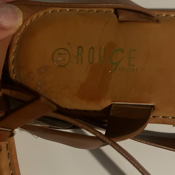 3/$15. NWT Ladies sandals 11 - Picture 2 of 5